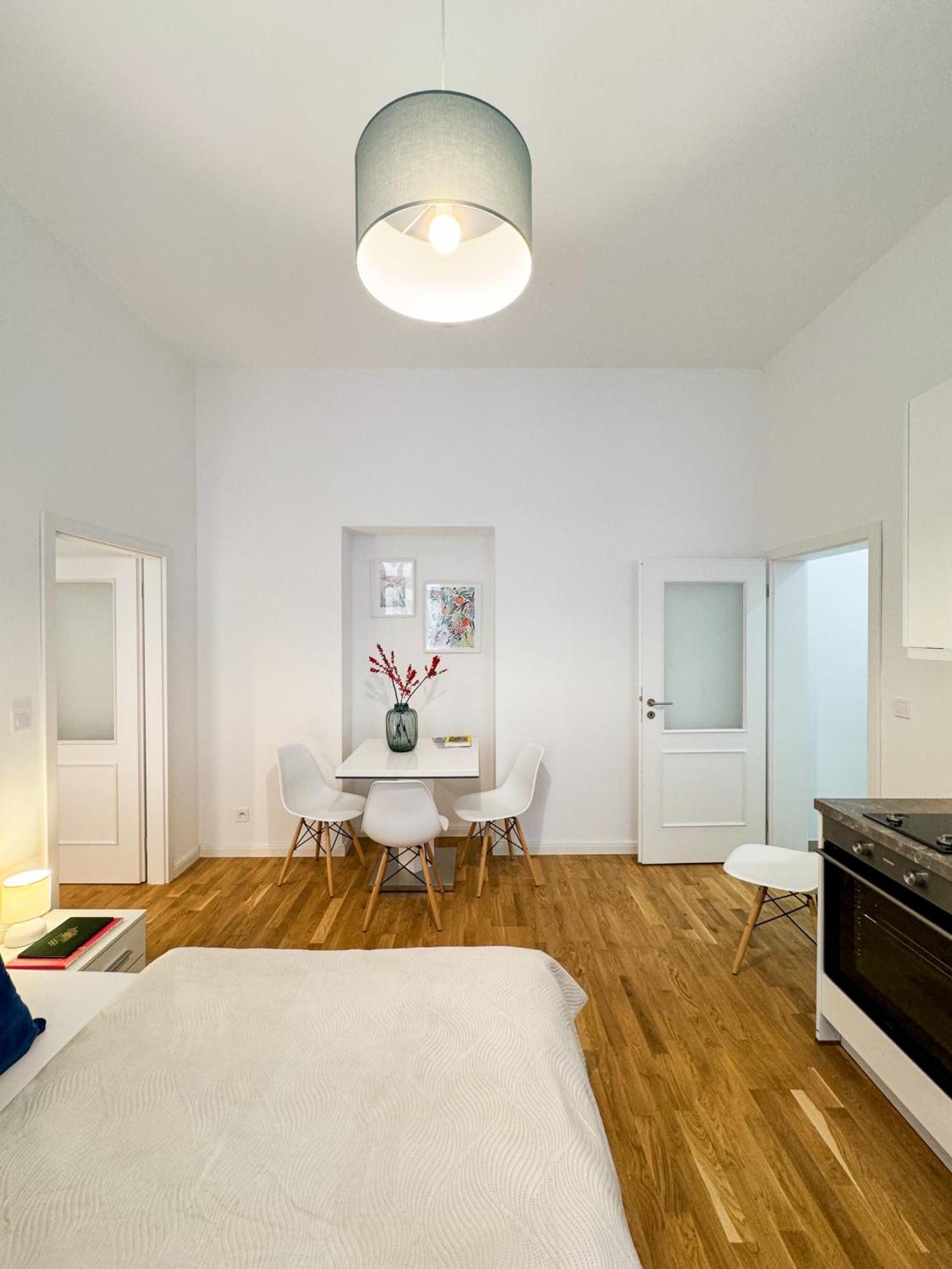 Turnkey I Wenceslas Square Apartments براغ الغرفة الصورة